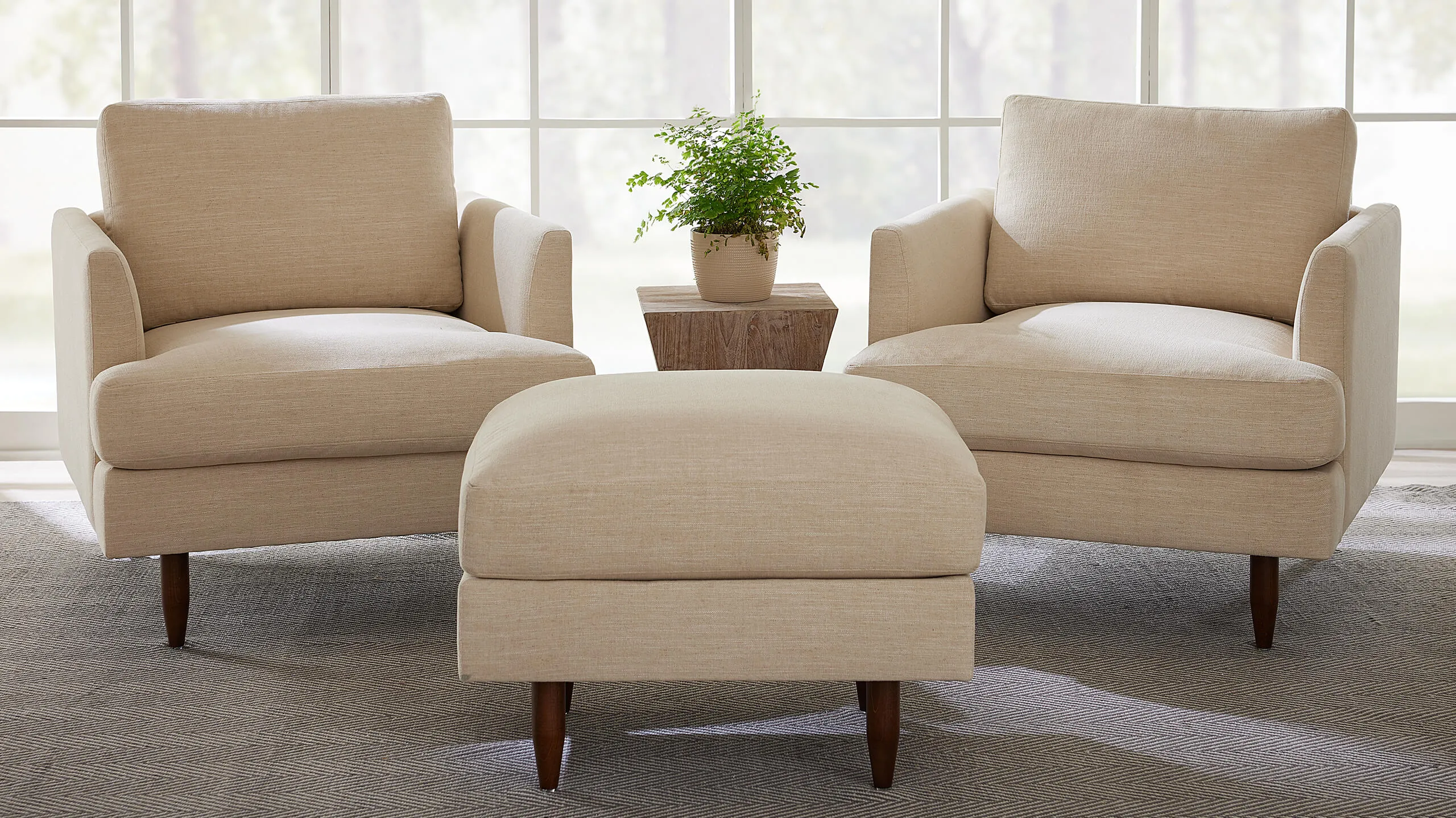 Crowd Pleaser Ottoman