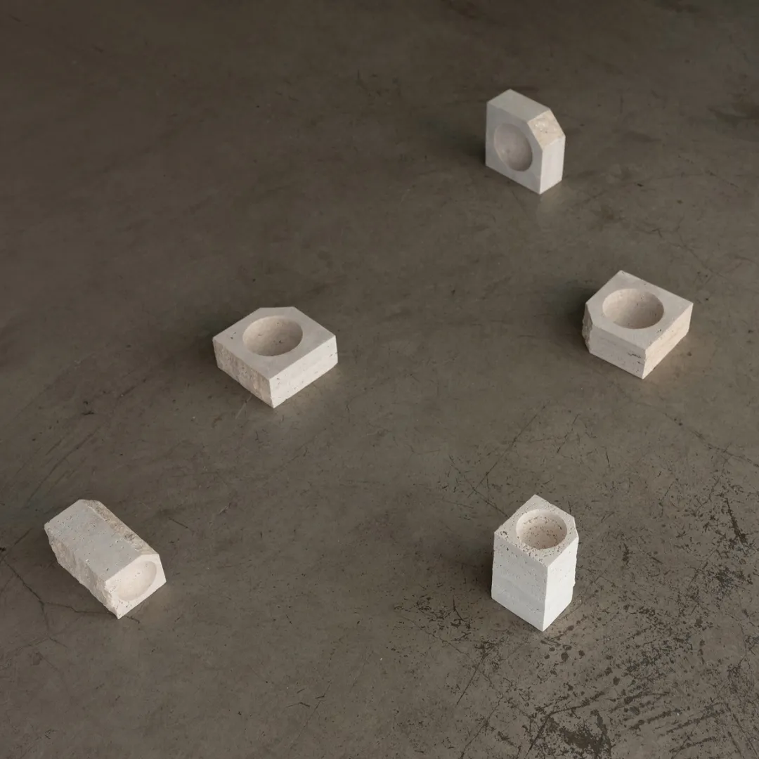 Gallery Object Candle Holder Low