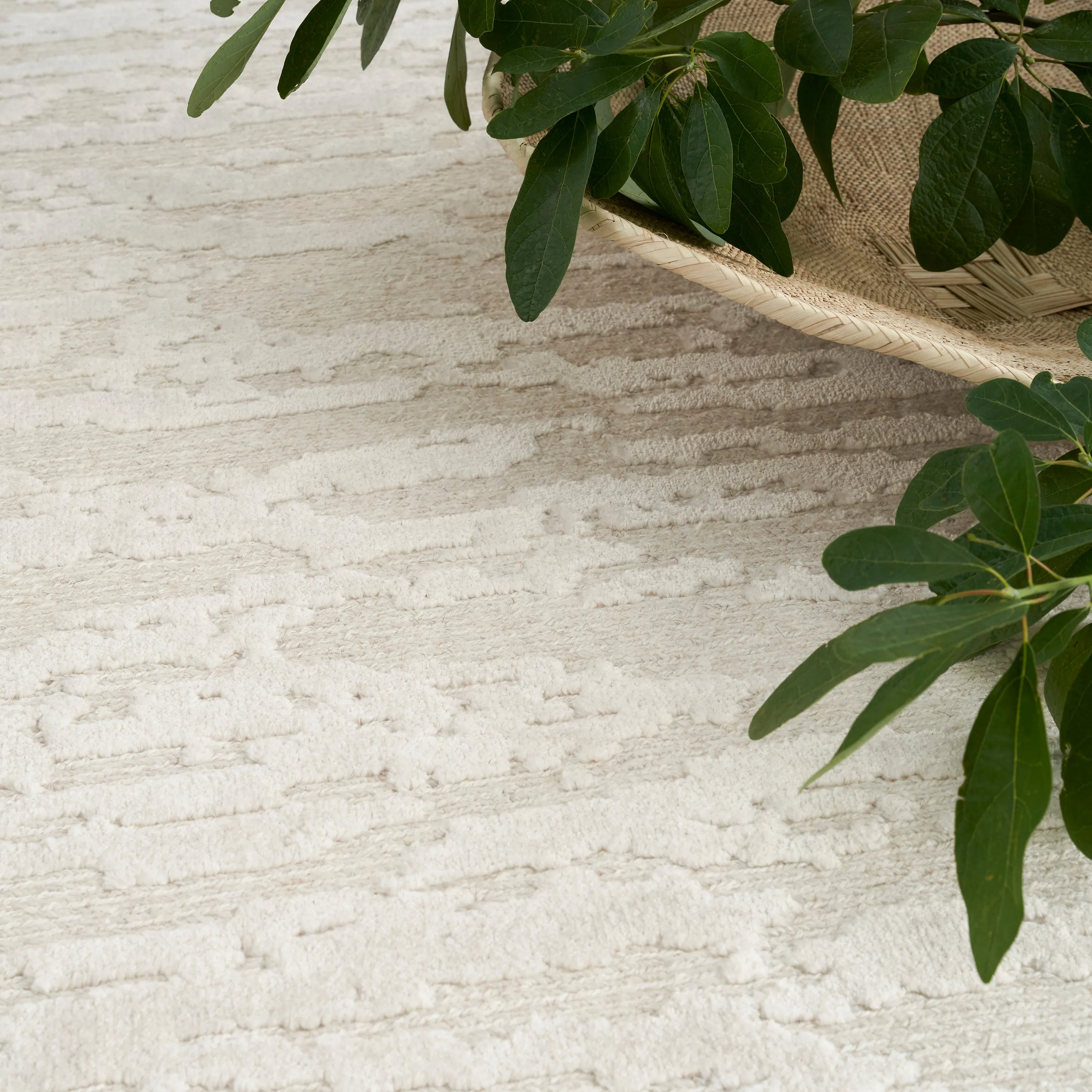 Ivory Essentials Contemporary Wool Luxcelle Blend Rug