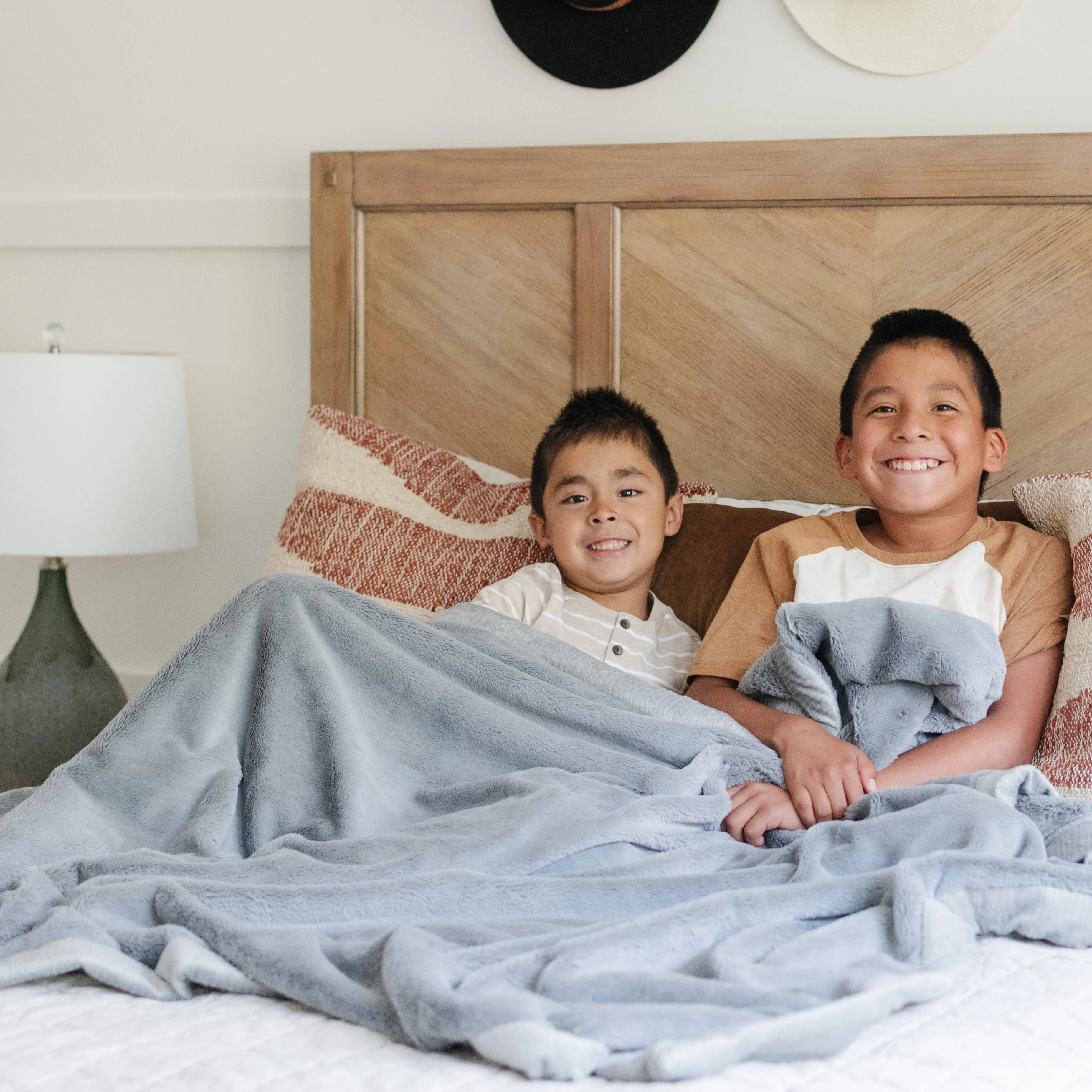 LUSH XL BLANKETS