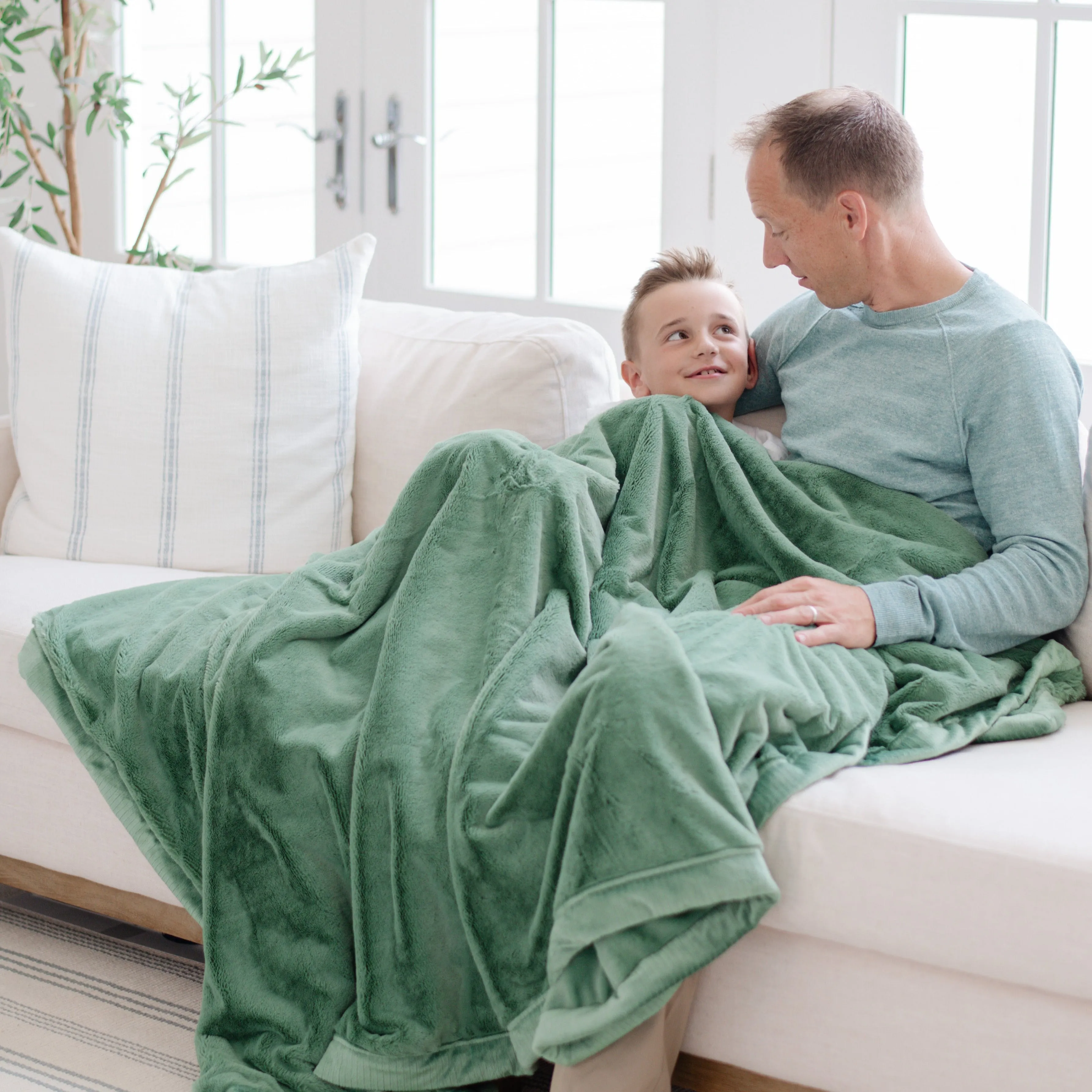 LUSH XL BLANKETS