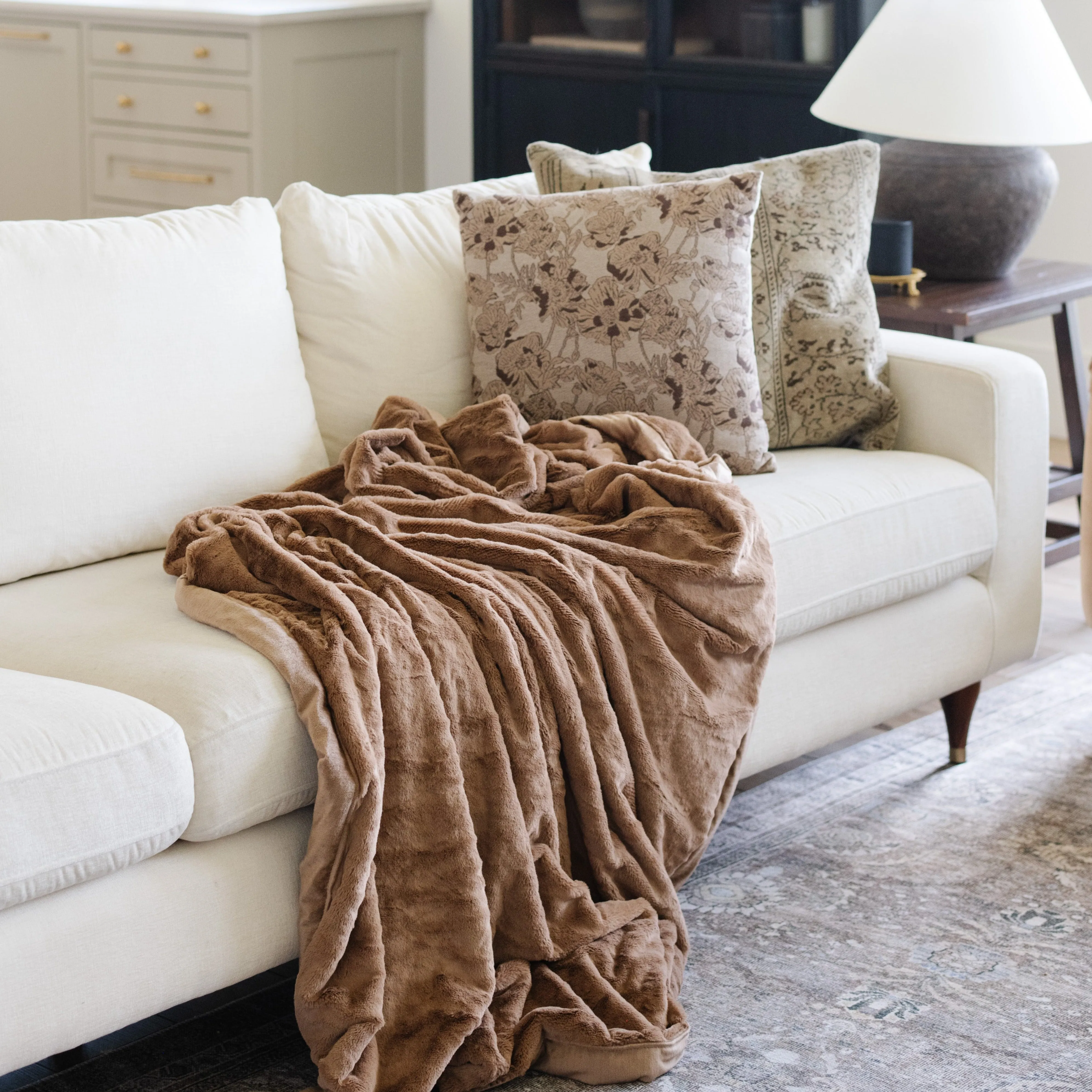 LUSH XL BLANKETS