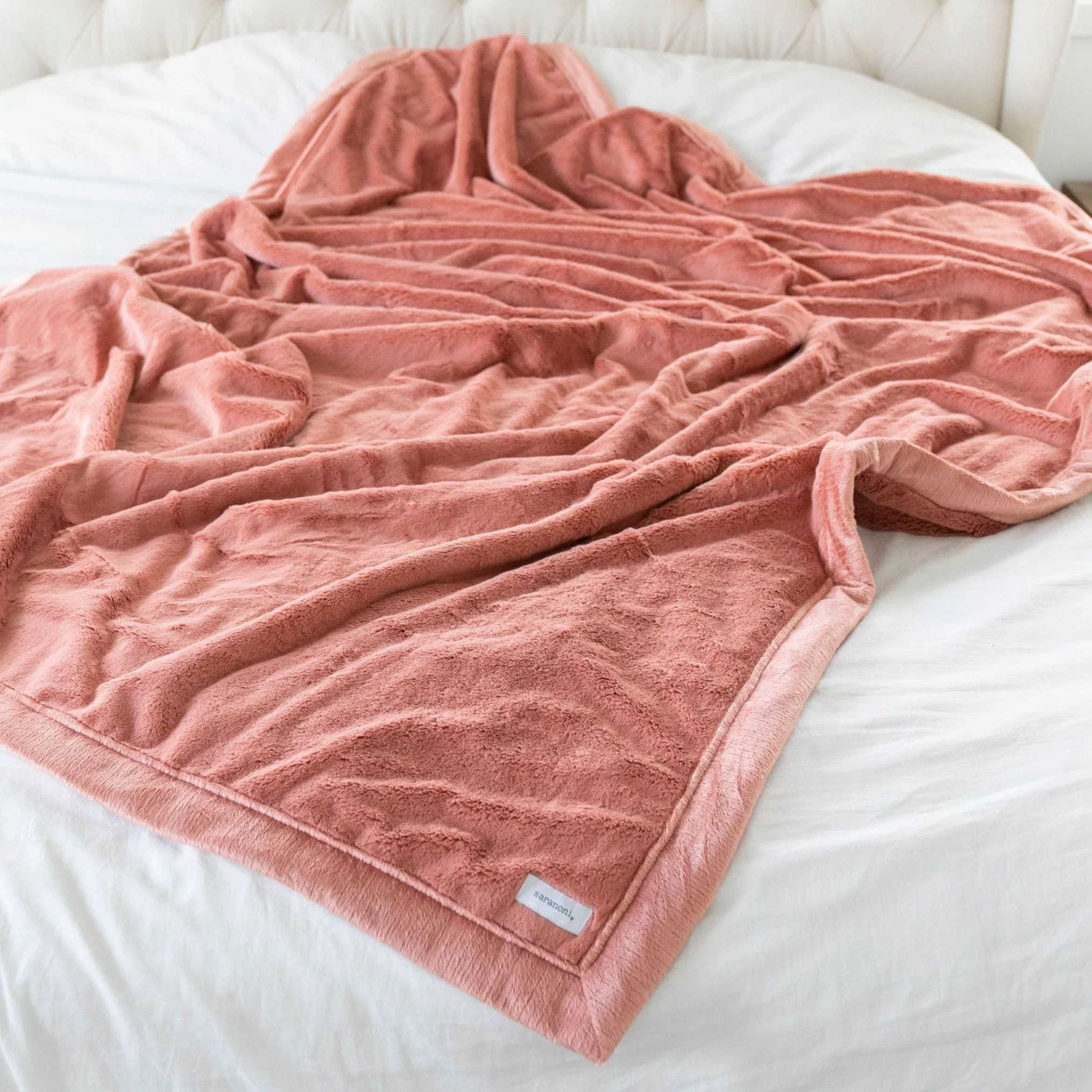 LUSH XL BLANKETS