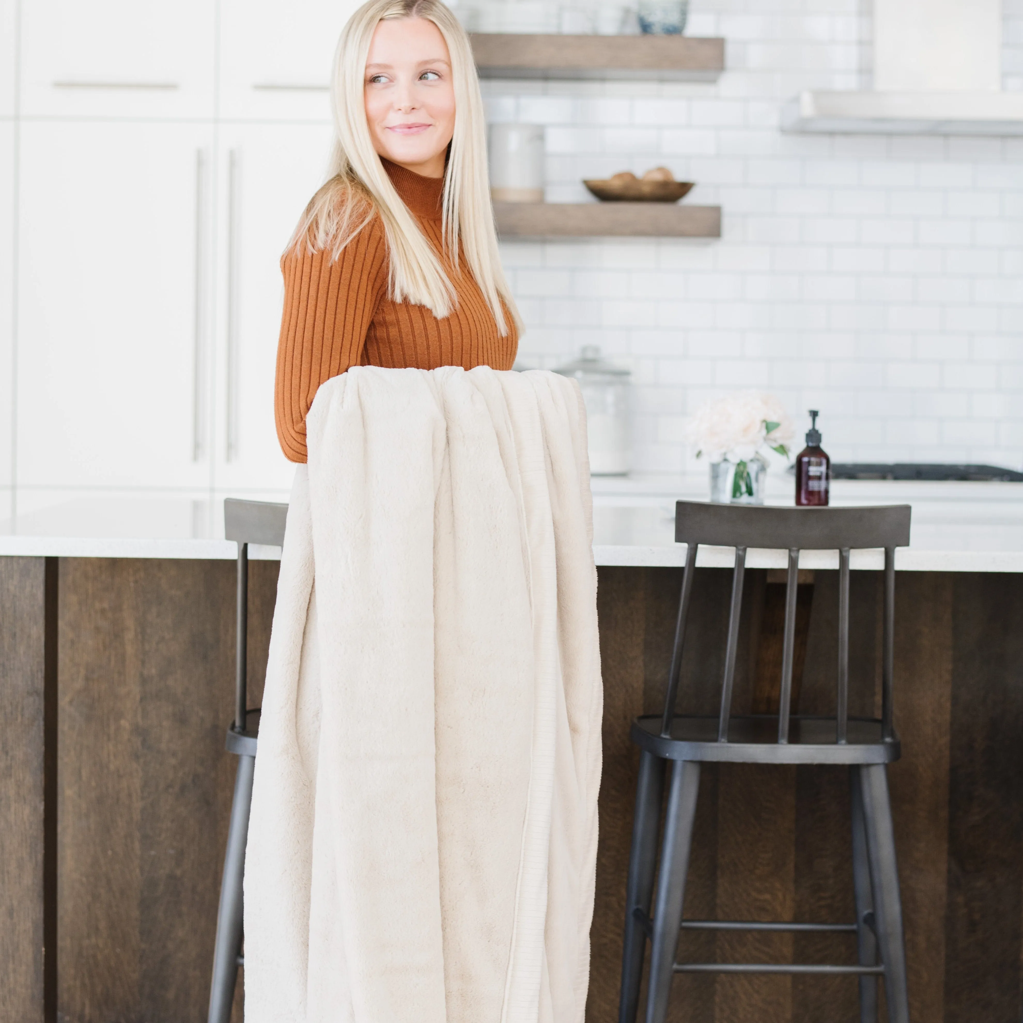 LUSH XL BLANKETS