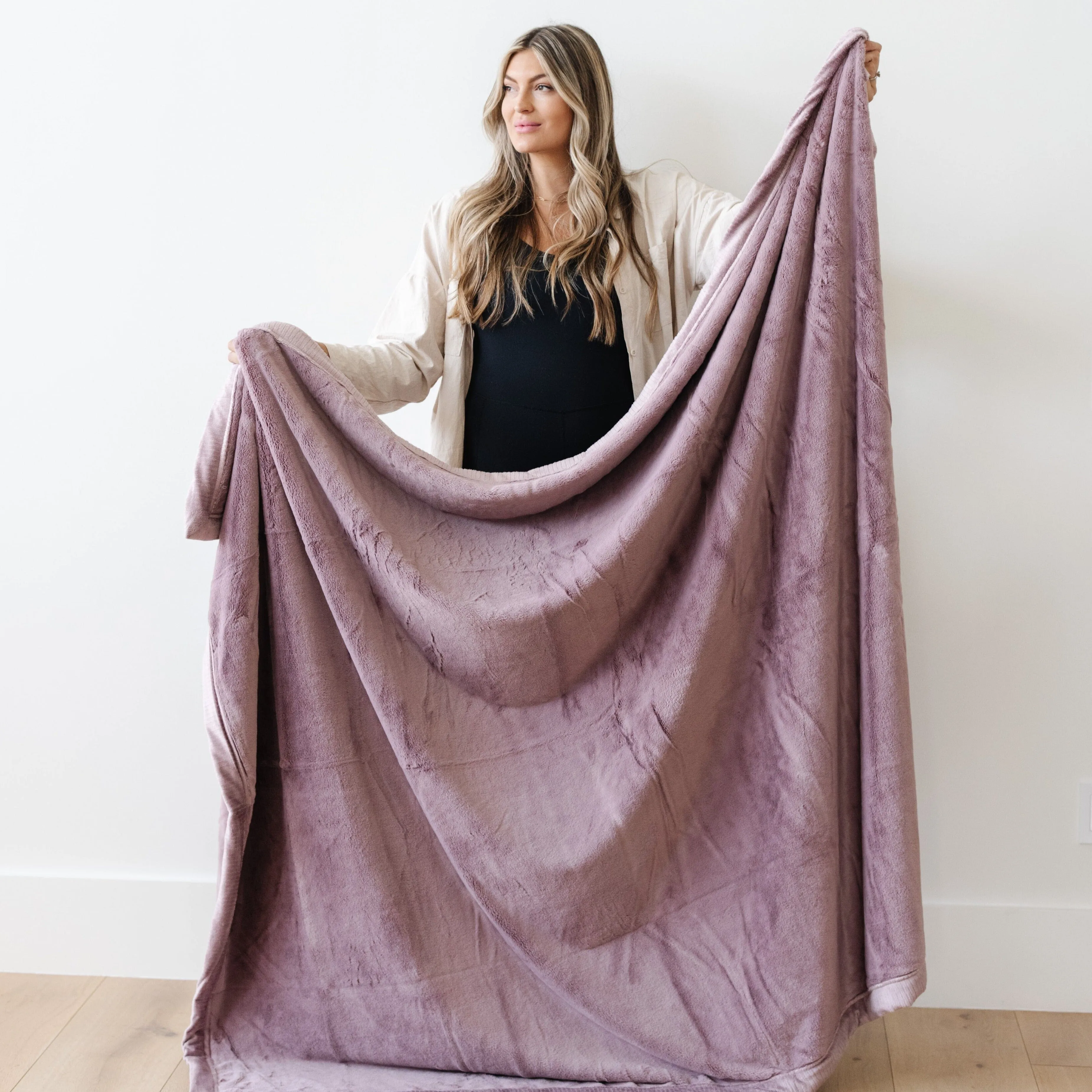 LUSH XL BLANKETS