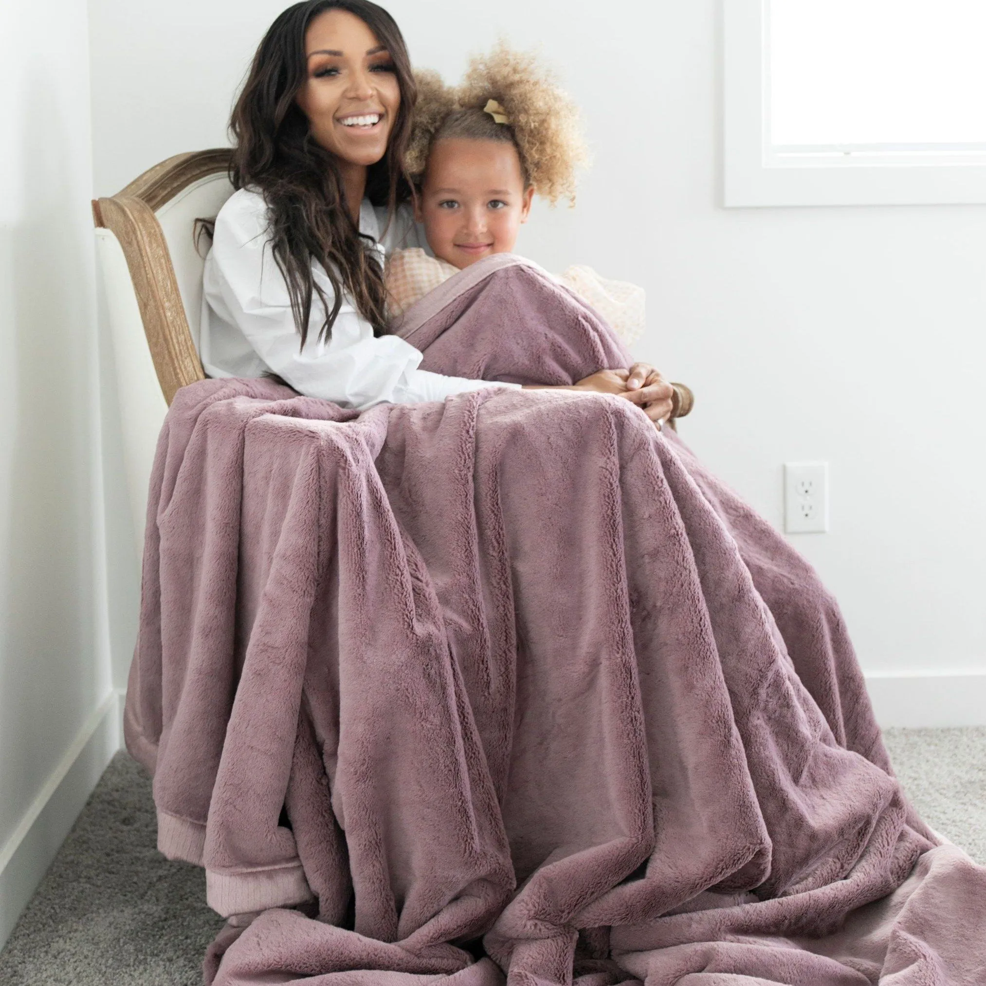 LUSH XL BLANKETS