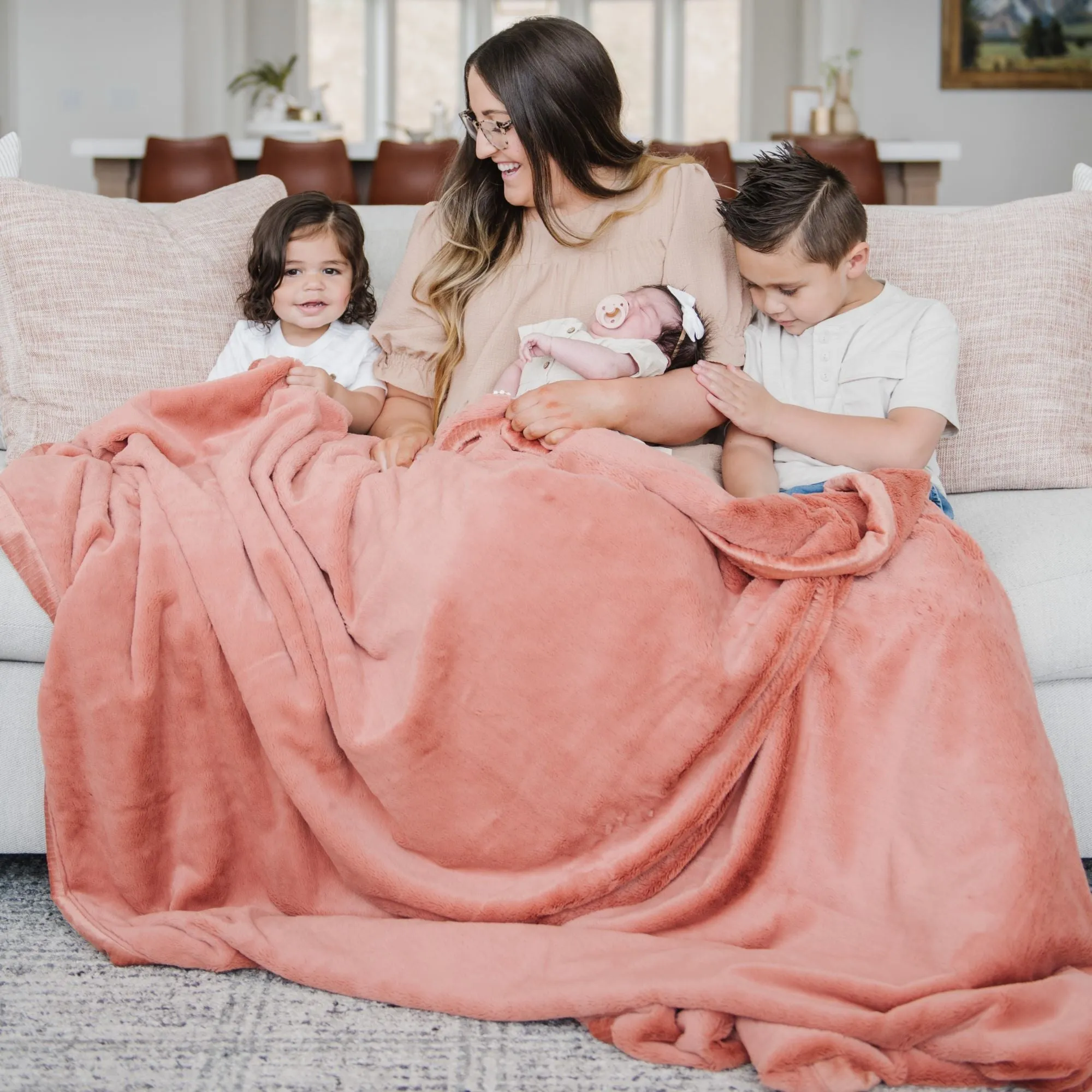 LUSH XL BLANKETS