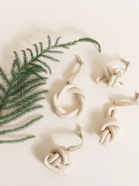 Marin Ornament Overhand Knot