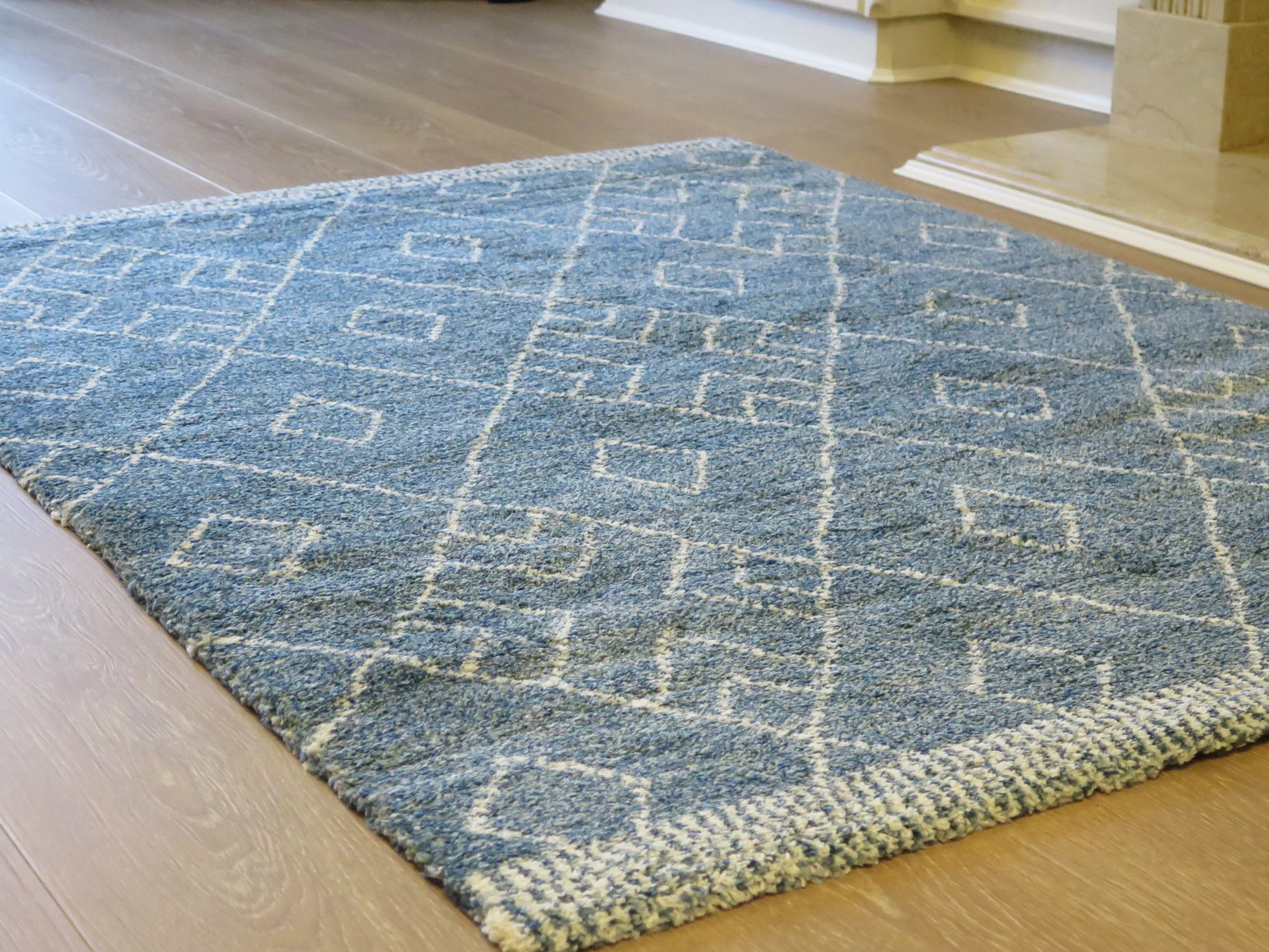 Marjan-Diamond/Rhombus Pattern Geometric Thick Soft Shaggy Rug (Blue/Ivory, 120x170xm)
