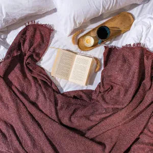 Nest Fringed Throw - Maroon