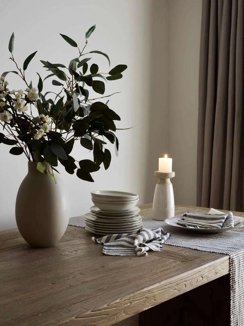 Roslin Pillar Candle Holder
