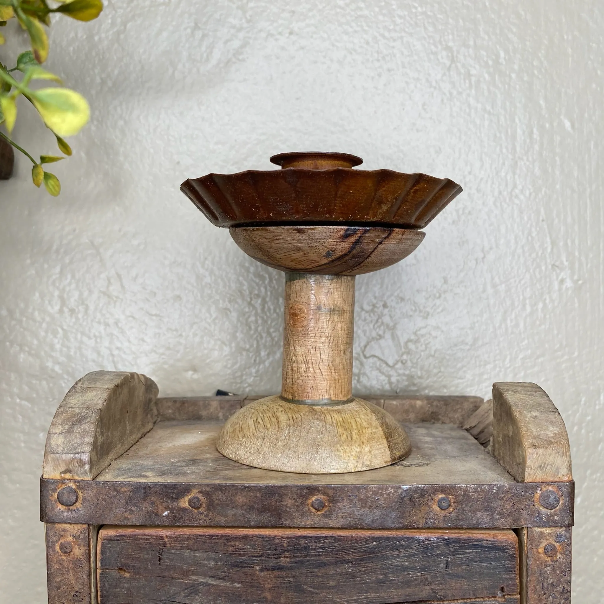 Spool with Fluted Pan Candle Holder 3 1/2"