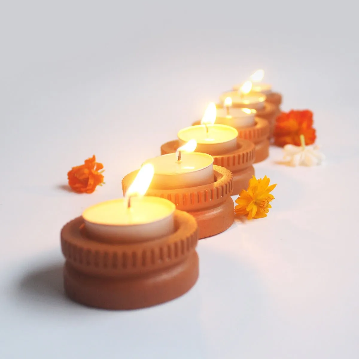 Tab Tech Candle Holder- Set of 6 with 6 Free Soywax Tealights